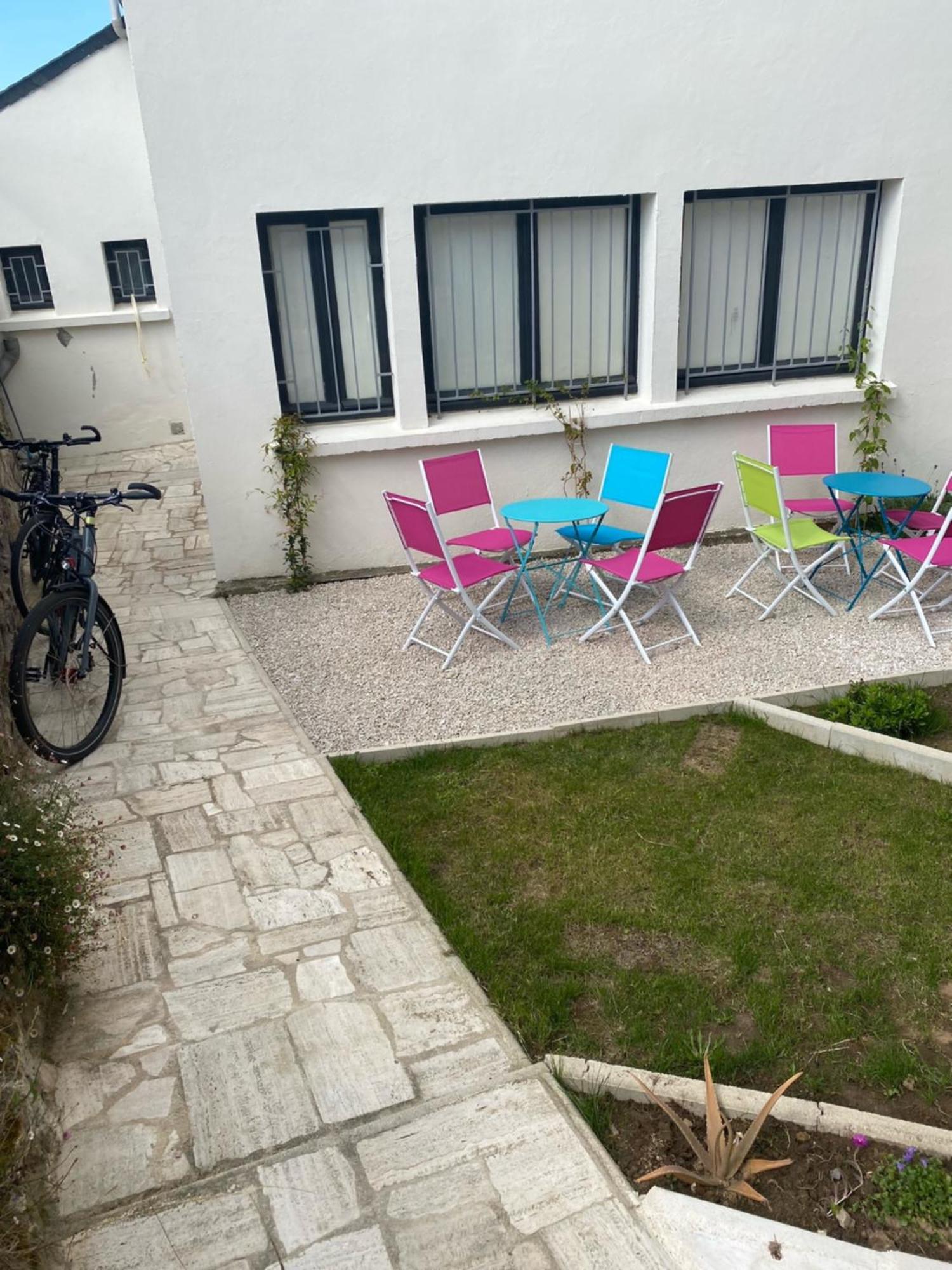 Bnb Maison D'Art Breakfast In The Art Gallery Ploubazlanec Exterior photo